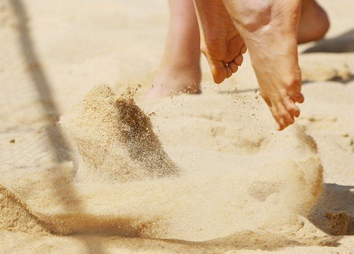 sky-beach-volleyball
